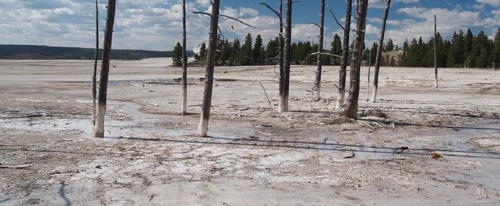 yellowstone-by-pixabay-and-kimmerson-1024