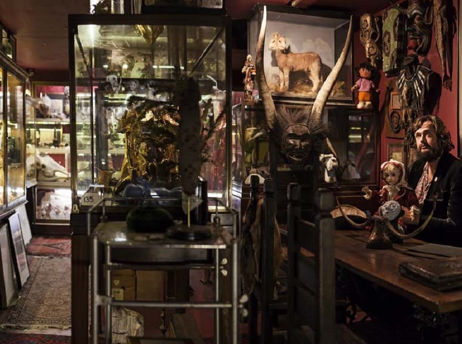 Hanging Offence : Viktor Wynd [Museum of Curiosities] - Trebuchet Magazine