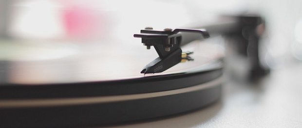 record-player by unsplash