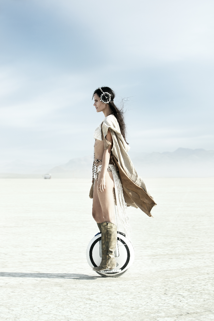 Star Wars Girl Open Mag - Justin Hession